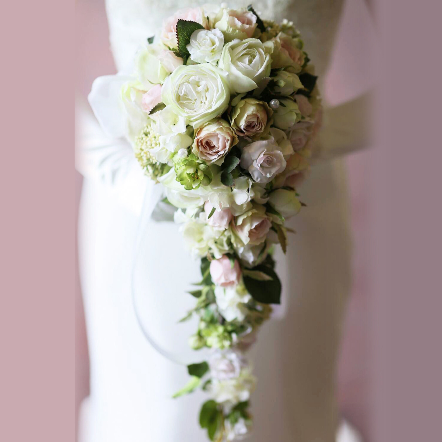 キャスケードブーケ